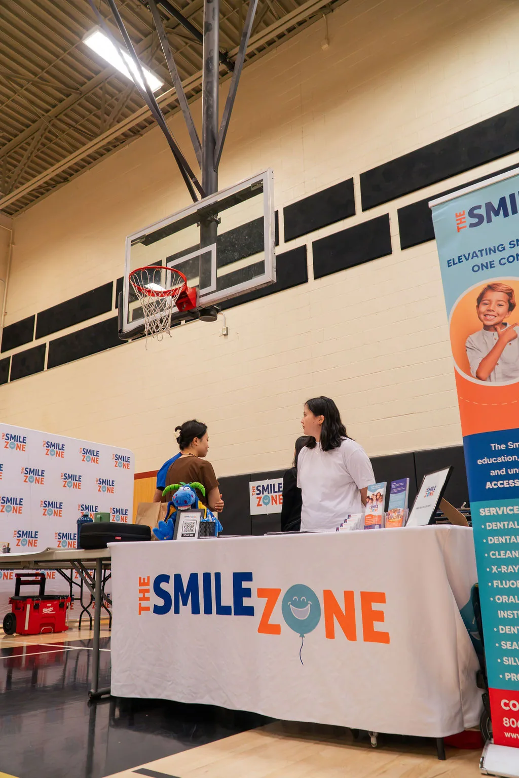 TheSmileZone health and wellness event in Casa Grande with the Arizona Cardinals — photo 4 of 77
