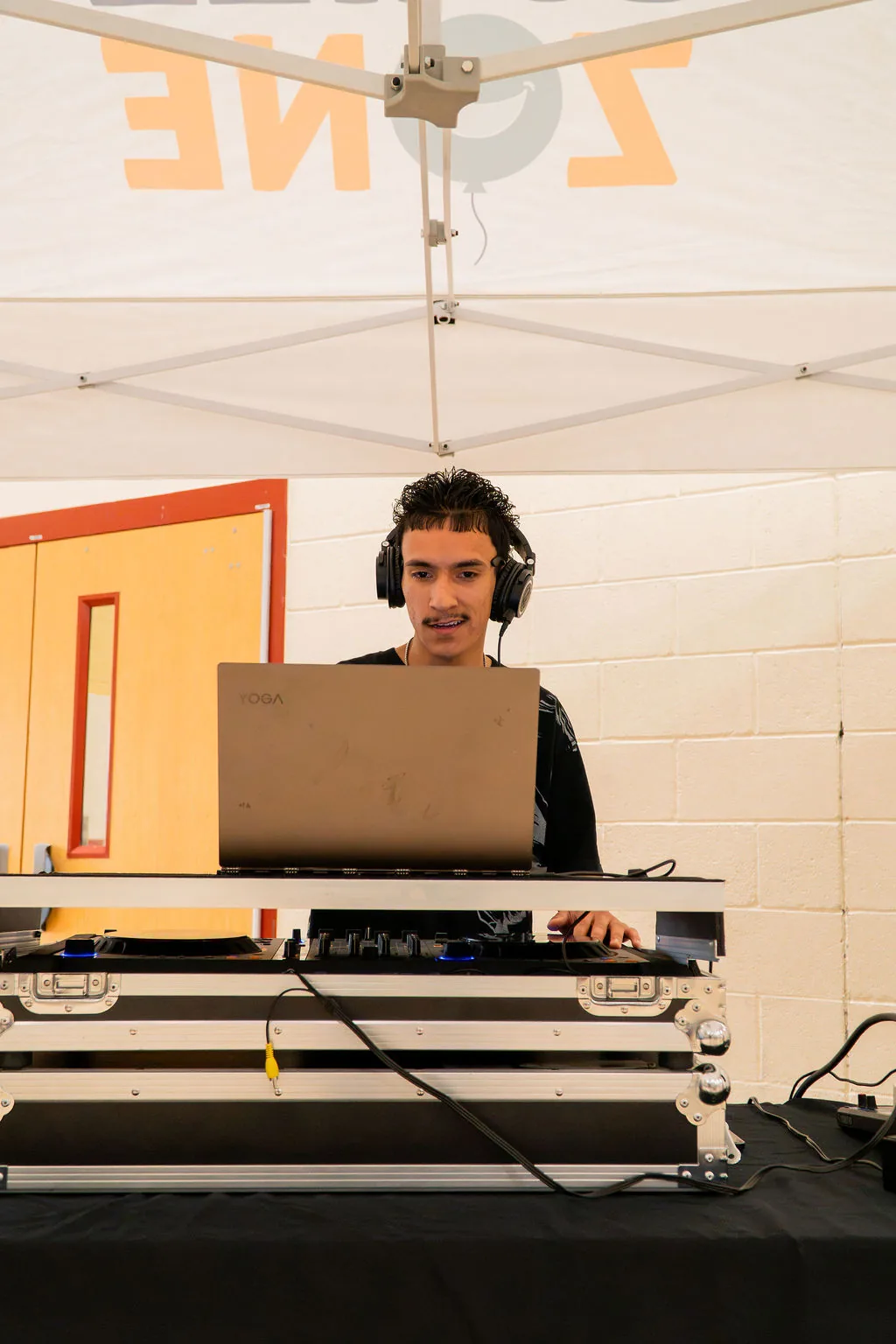 TheSmileZone health and wellness event in Casa Grande with the Arizona Cardinals — photo 42 of 77